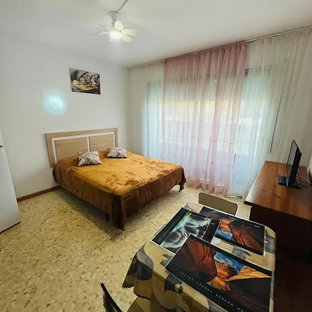 Confortable Piso Con 2 Piscinas Cerca De La Playa 아파트 *