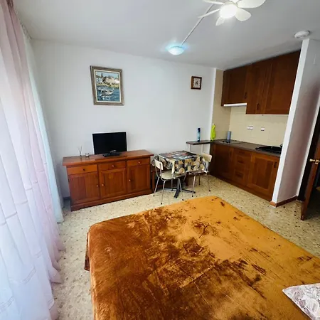 아파트 Confortable Piso Con 2 Piscinas Cerca De La Playa